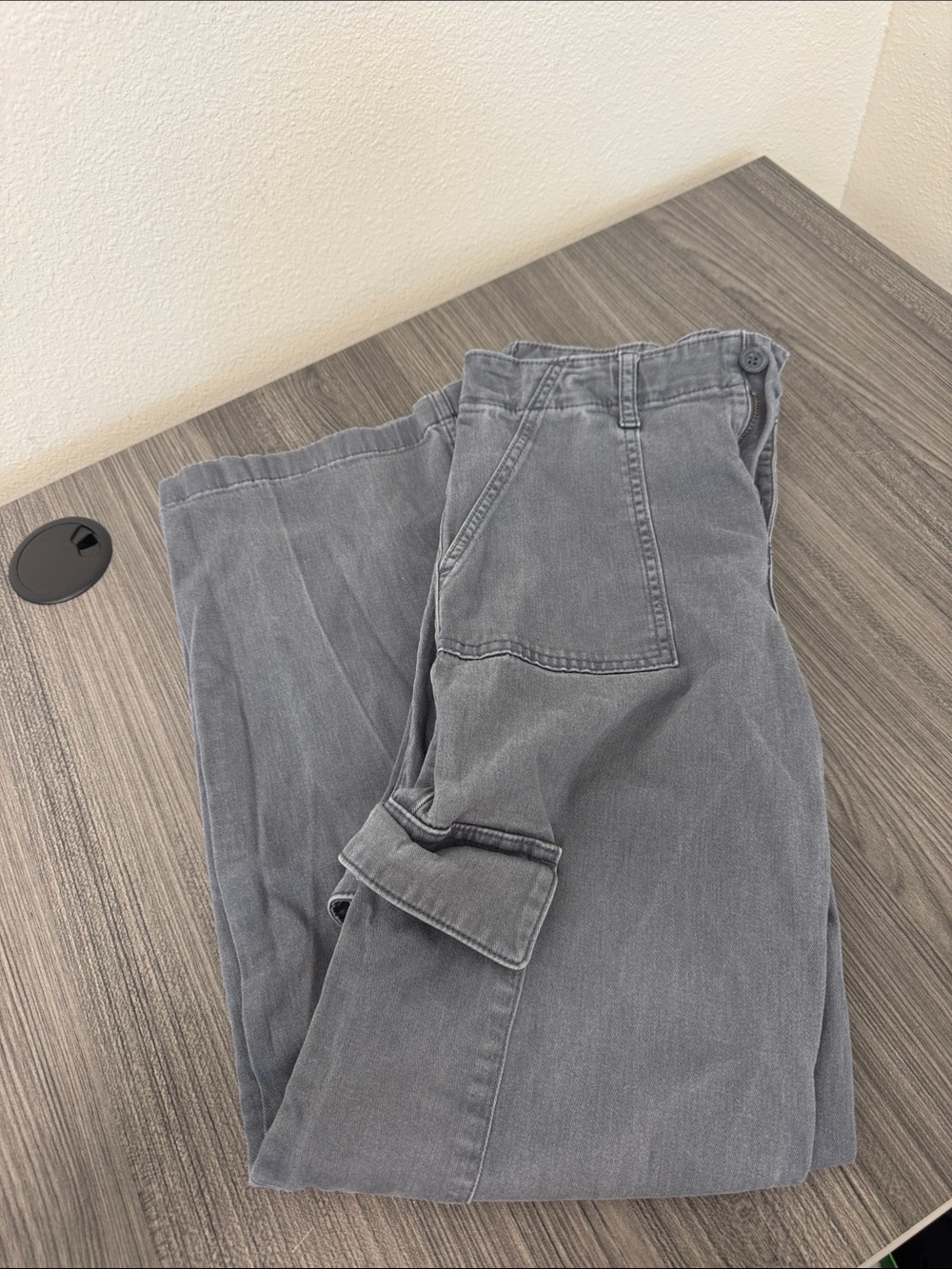 Abercrombie Gray Utility Cargo Pants size 15/16